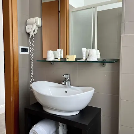 Bazzoni Hotel 3*